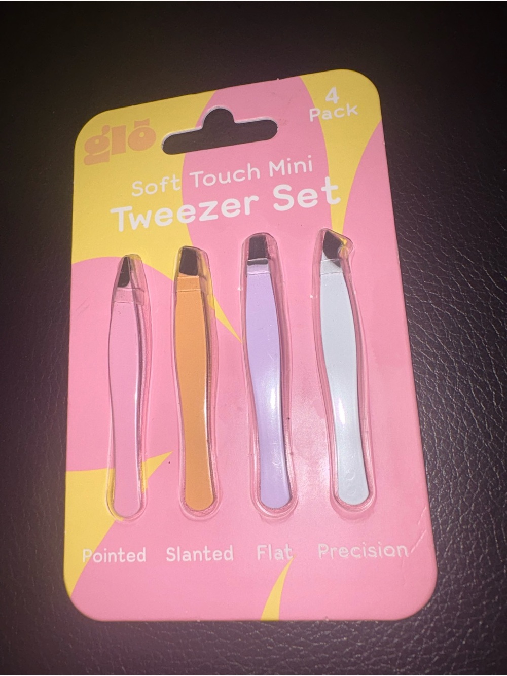 GLO jeans Soft Touch Mini Tweezer Set in Pink, Yellow, Orange, Lavender, White
